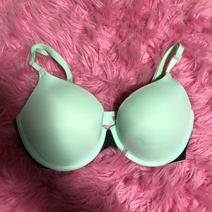VS PINK light blue/grey push-up bra